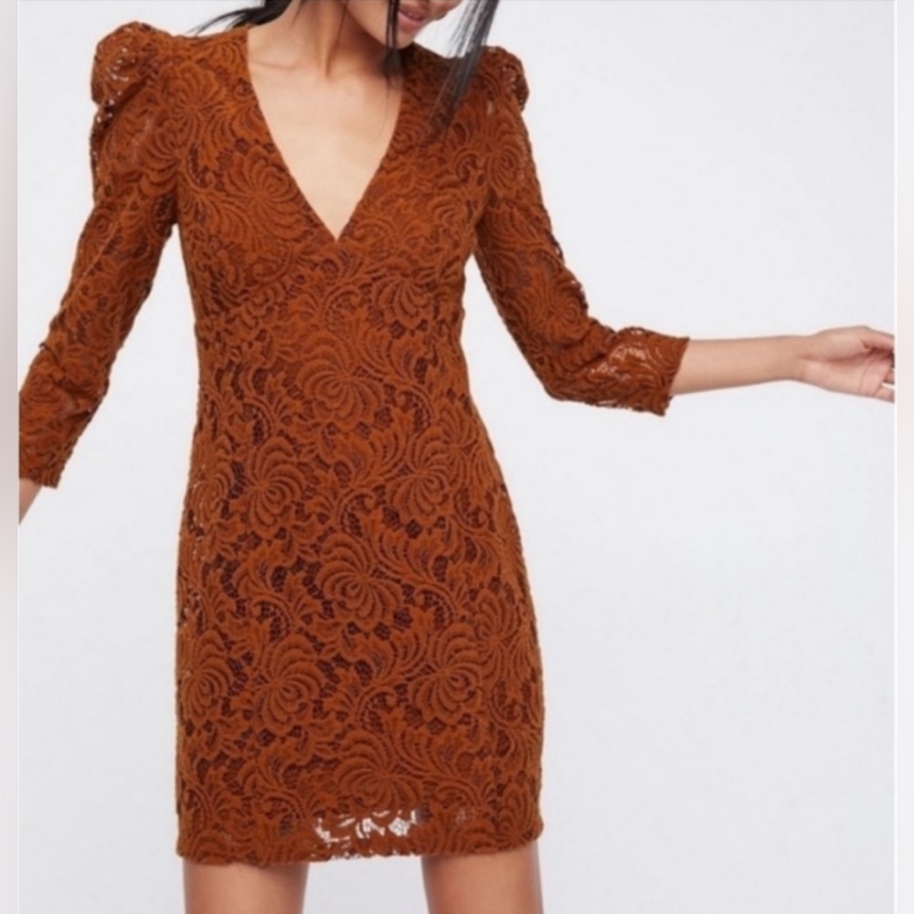 FREE PEOPLE Dana’s Bodycon Textured Lace Dress in Rust Brown Size XS
